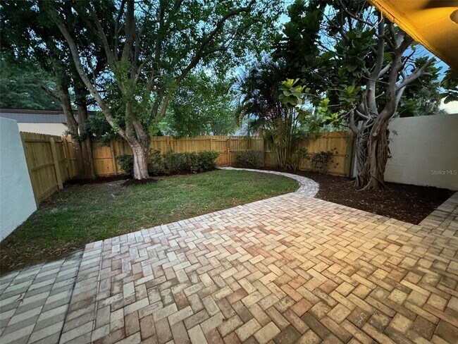 Building Photo - 2304 Inagua Way