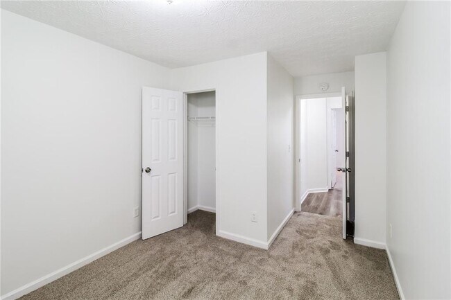 Building Photo - 1350 Labonte Pkwy