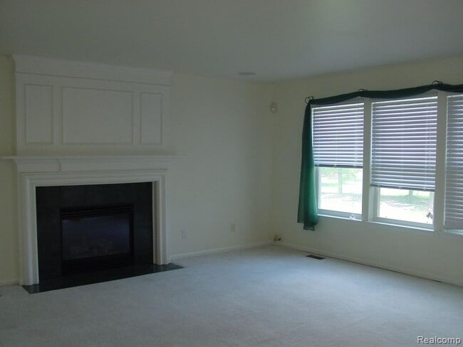 Building Photo - 4446 Sherwood Cir