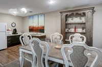 Building Photo - Atz Place