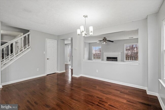 Building Photo - 13909 Lord Fairfax Pl