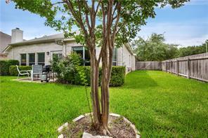 Building Photo - New Wood Floors!