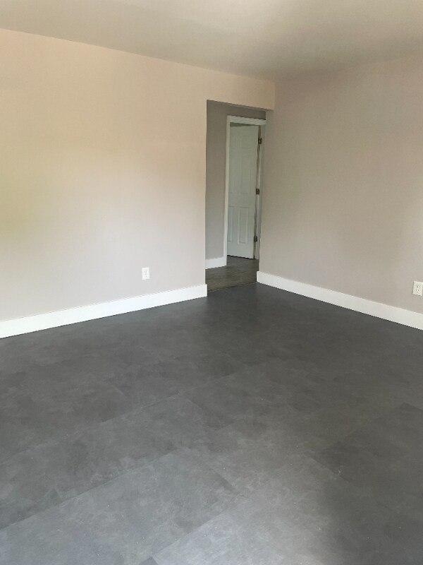 Building Photo - 15 N West St