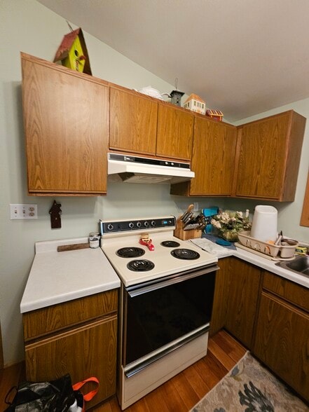 Building Photo - S818 Goldfinch Ct