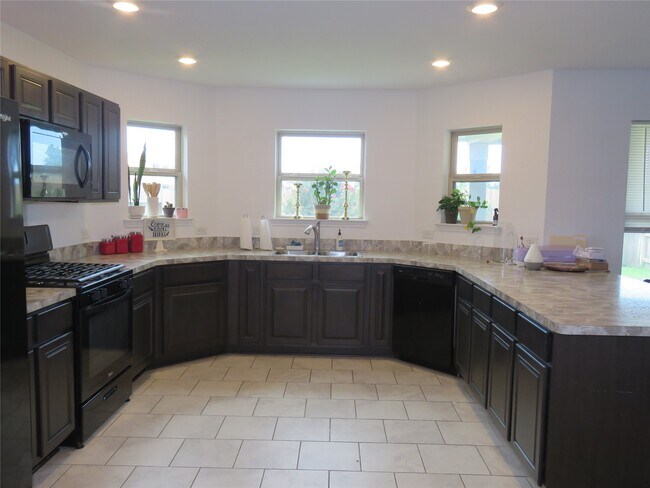 Building Photo - 13031 Mills Creek Meadow Dr
