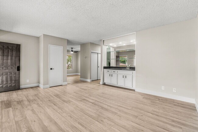 Building Photo - 4225 Asher St