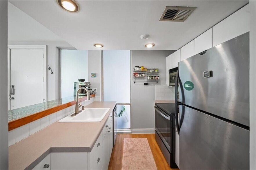 Building Photo - 287 14th St NW