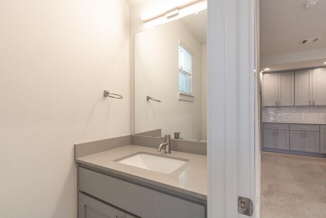 Building Photo - 7301 Providence Ave