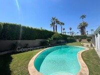 Building Photo - 1680 E Mesquite Ave