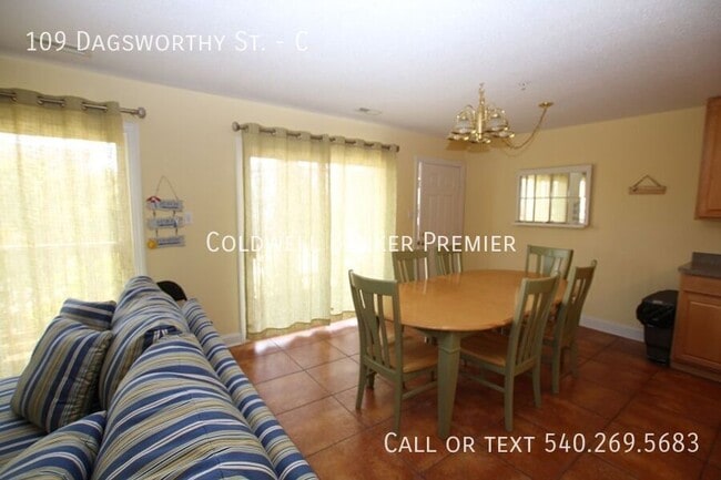 Building Photo - 109 Dagsworthy St