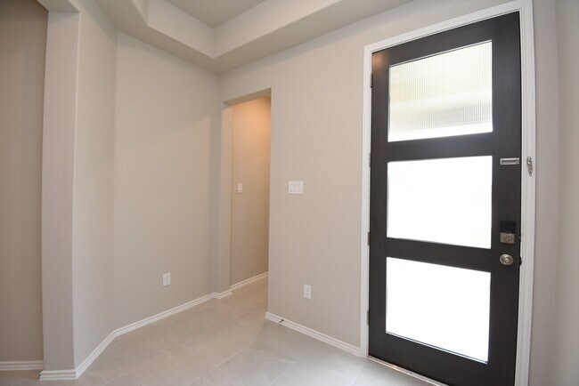 Building Photo - 8930 Field Daisy Ct