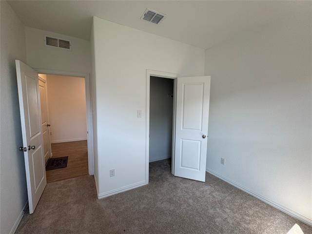 Building Photo - 4905 Sagerun Dr