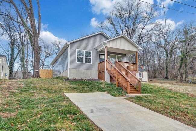 Building Photo - BRAND NEW HOME- 2 Bedroom off Orange Ave