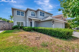 Building Photo - Boca Raton Modern Comfort Meets Florida Ch...