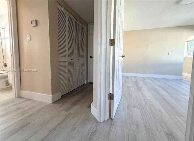 Building Photo - 716 NE 7th St