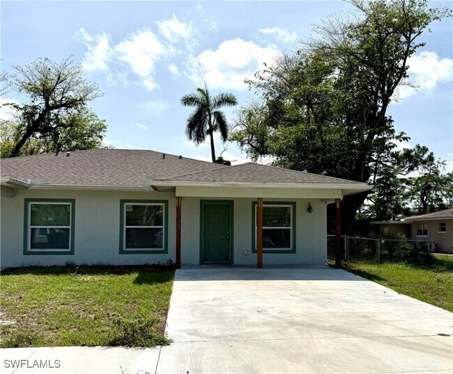 Primary Photo - 2769 Central Ave