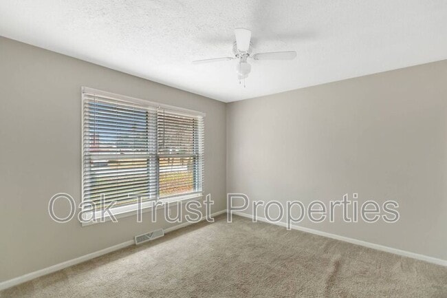 Building Photo - 2492 Pintail Dr