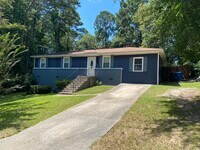 Building Photo - 322 Westgate Dr