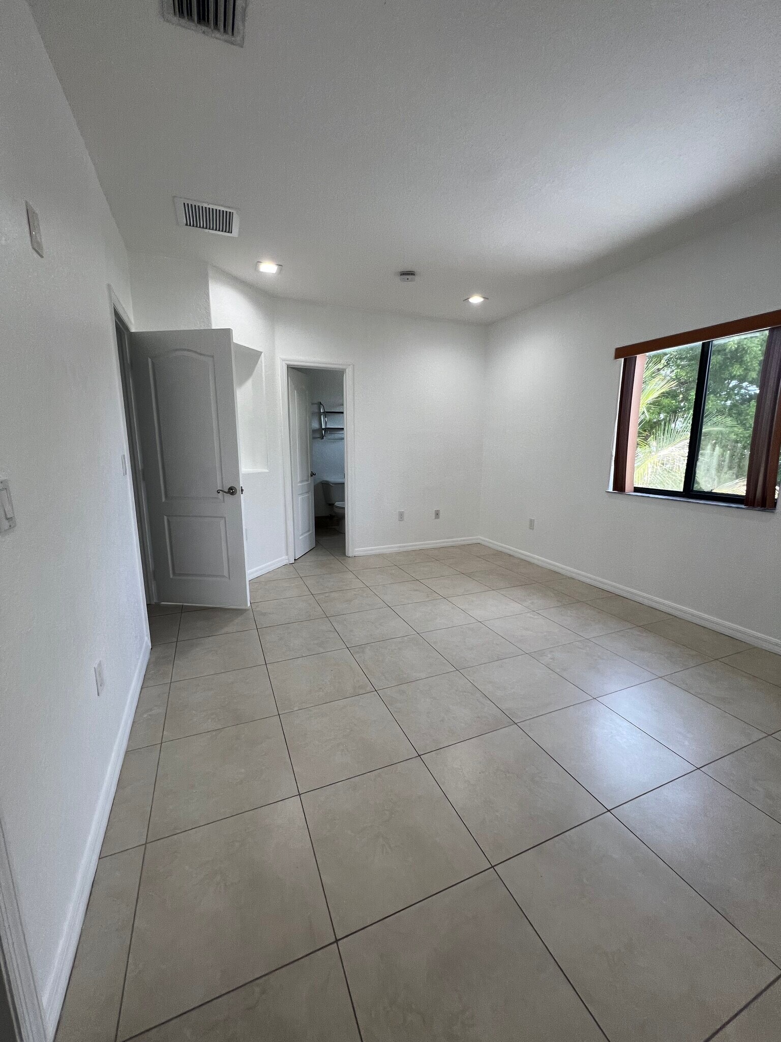 Building Photo - 16303 SW 44th Ter