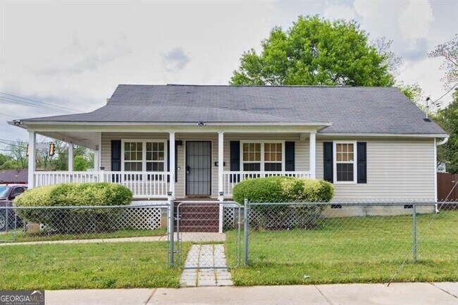 Primary Photo - 629 Hanson St