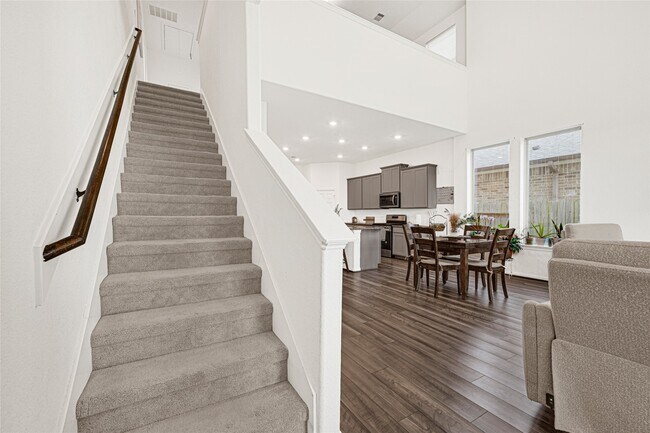 Building Photo - 13405 Emerald Mallard Dr
