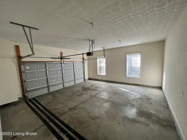 Building Photo - 14404 Academy View Ct