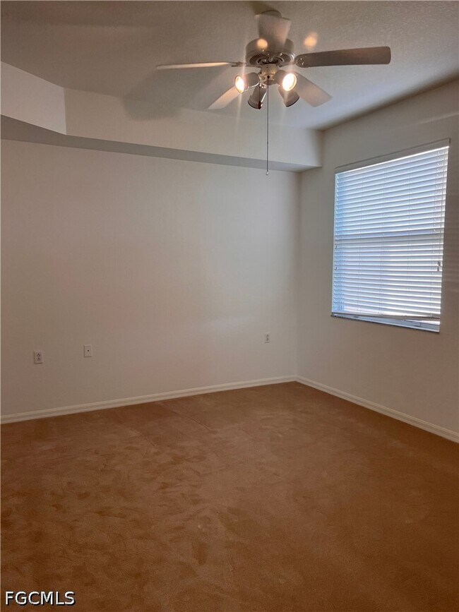 Building Photo - 8470 Kingbird Loop