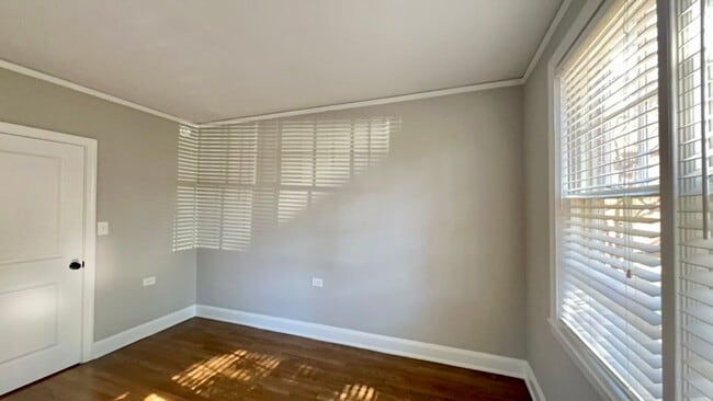 Building Photo - Bright & Modern Renovated 1-Bedroom Condo in Heathwood Court