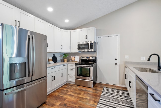 Building Photo - 2383 Minerva Park Pl