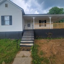 Building Photo - 989 Harris St