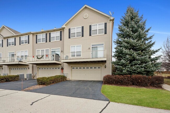 Building Photo - 760 Lambert Ln