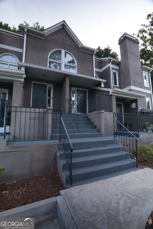 Building Photo - 3 Normandy Ct