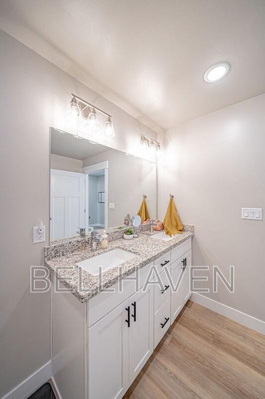 Building Photo - 380 S 3rd W