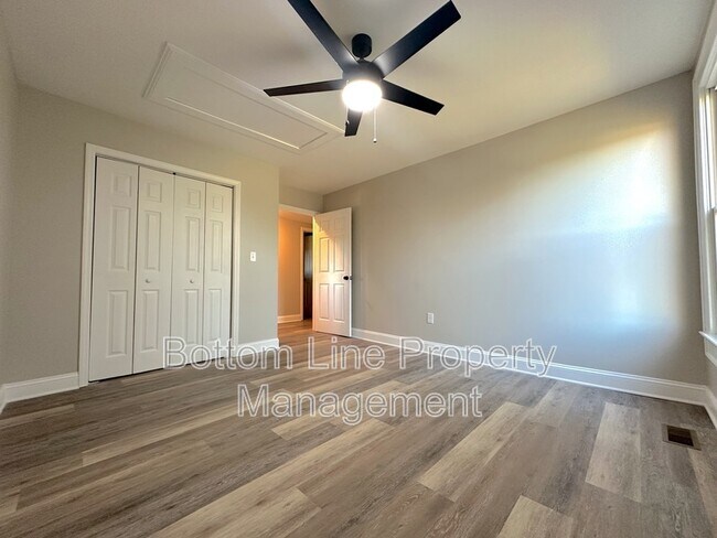 Building Photo - 51 Ashlyn Dr SE