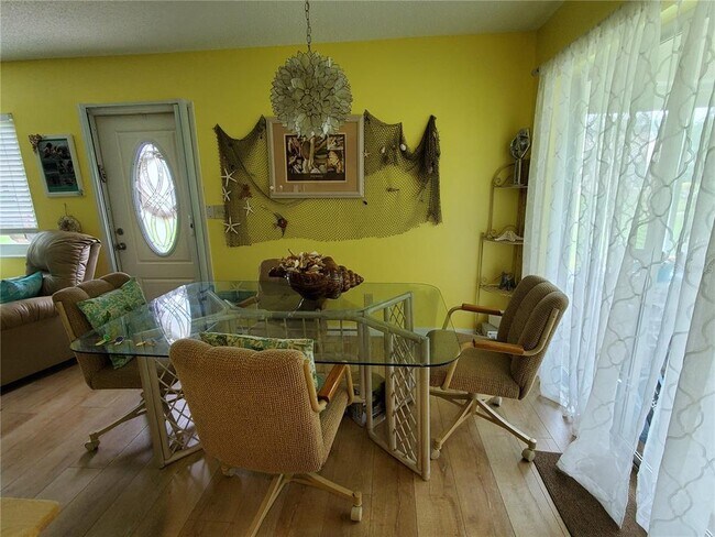 Building Photo - 1907 Canterbury Ln