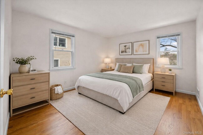 Building Photo - 73 Ewart St