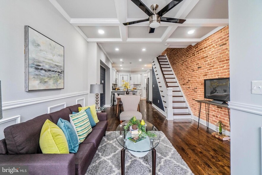 Building Photo - 1530 Covington St