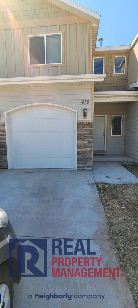 Primary Photo - Cozy 3 Bedroom 2 1/2 Bath Condo