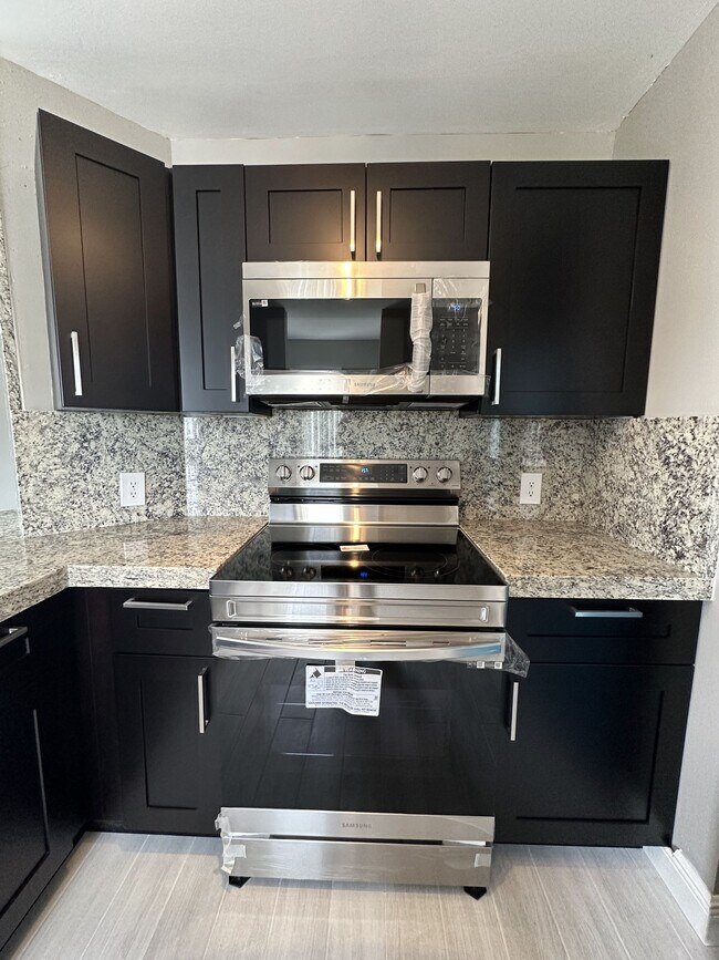 Building Photo - 3405 NW 44th St