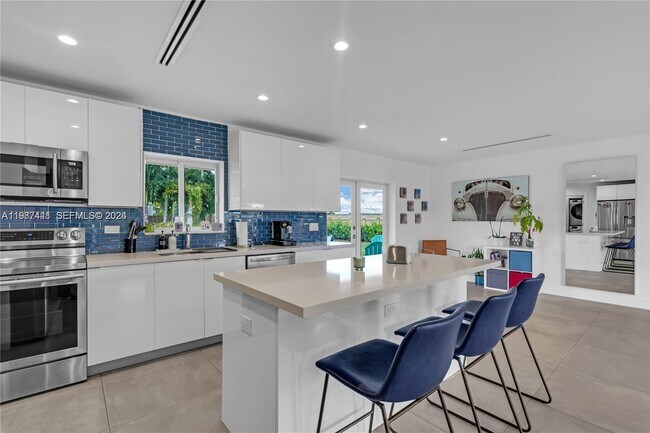 Building Photo - Southwest 164th Street, Miami, FL 33157 - 3 BR 3 BA single-family home