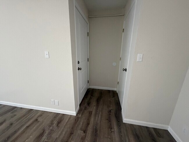 Building Photo - 3408 Balboa Ln