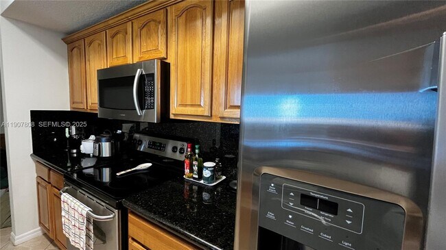 Building Photo - 4242 NW 2nd St