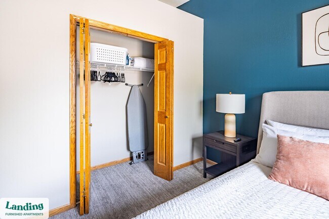 Building Photo - 200 Seneca St