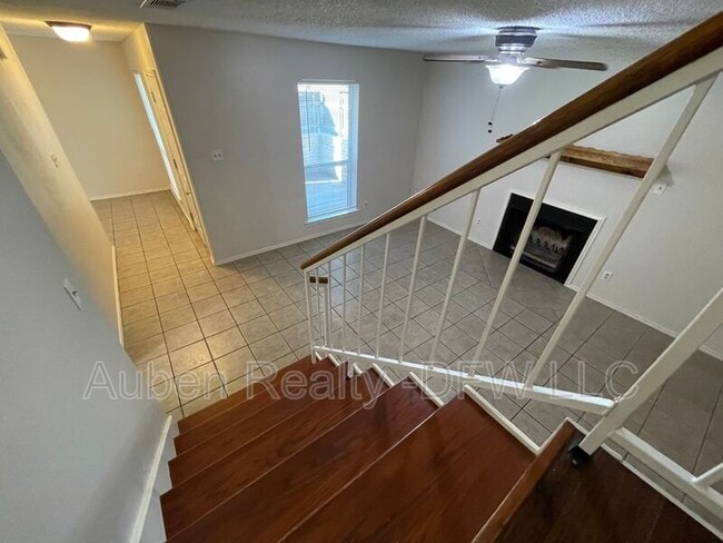 Building Photo - 5516 Lewis Ct
