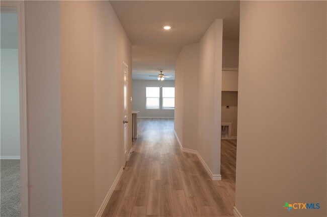 Building Photo - 3701 Moffat Ct