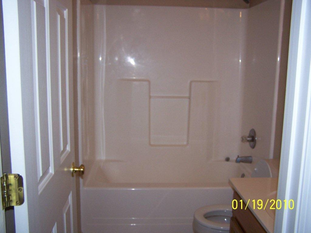 Building Photo - 117 Speedway Dr