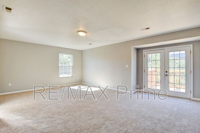 Building Photo - 2513 Masi St