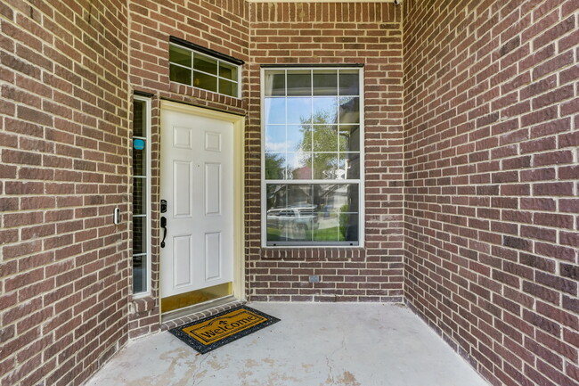 Building Photo - 4903 Captains Pl