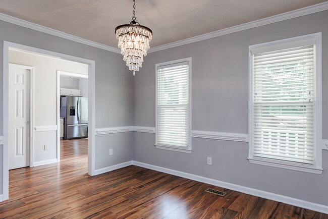 Building Photo - 3832 Doeskin Dr