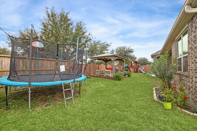 Building Photo - 2960 Gibbons Hill Ln